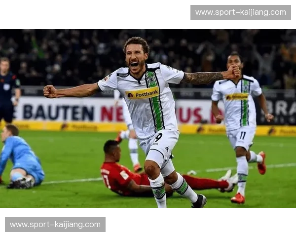 莱茵河畔的荣耀之战：门兴格拉德巴赫与塞维利亚的欧联杯史诗对决